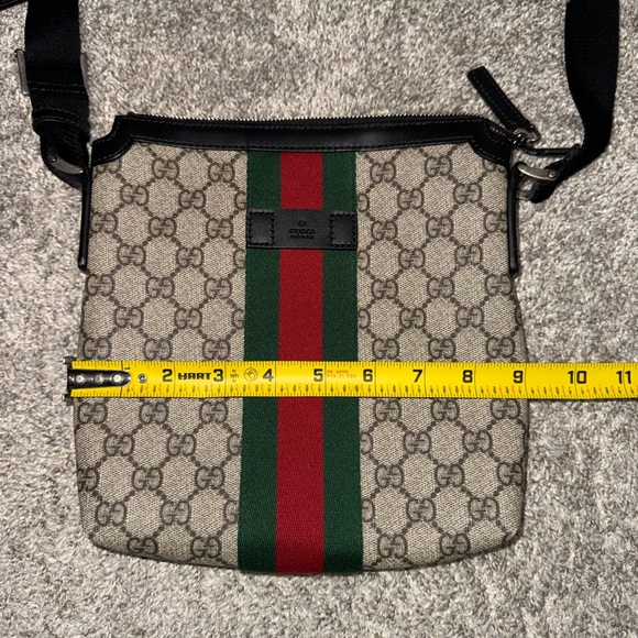 Gucci Beige and Black Messenger Bag with Red and Green Stripe - Picture 10 of 10
